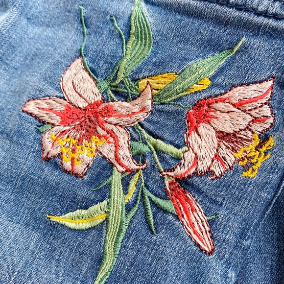 👖ESMARA SUPER SKINNY MEDIUM WAIST ANKLE DISTRESSED SKINNY JEANS! - Picture 9 of 14